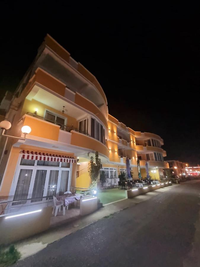Grandino Rooms & Apartments Ulcinj Exterior photo