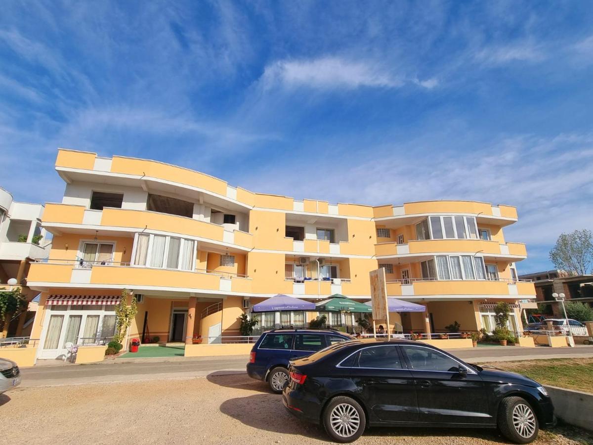 Grandino Rooms & Apartments Ulcinj Exterior photo