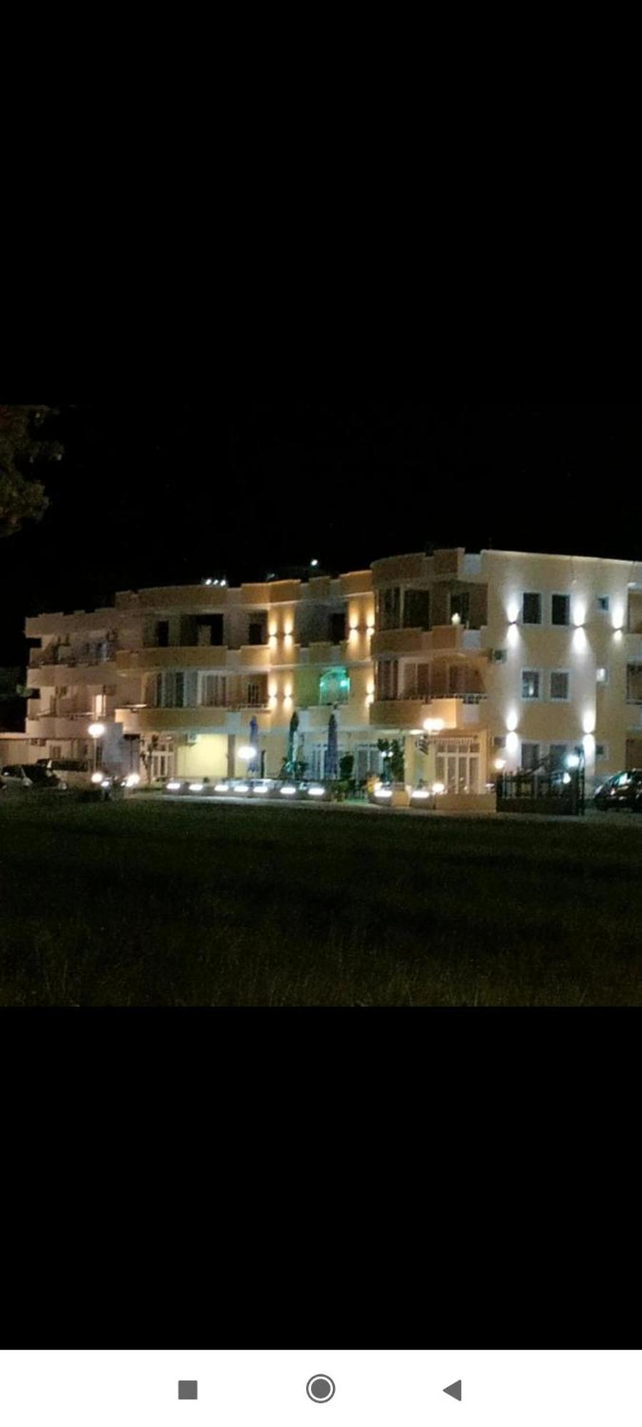 Grandino Rooms & Apartments Ulcinj Exterior photo