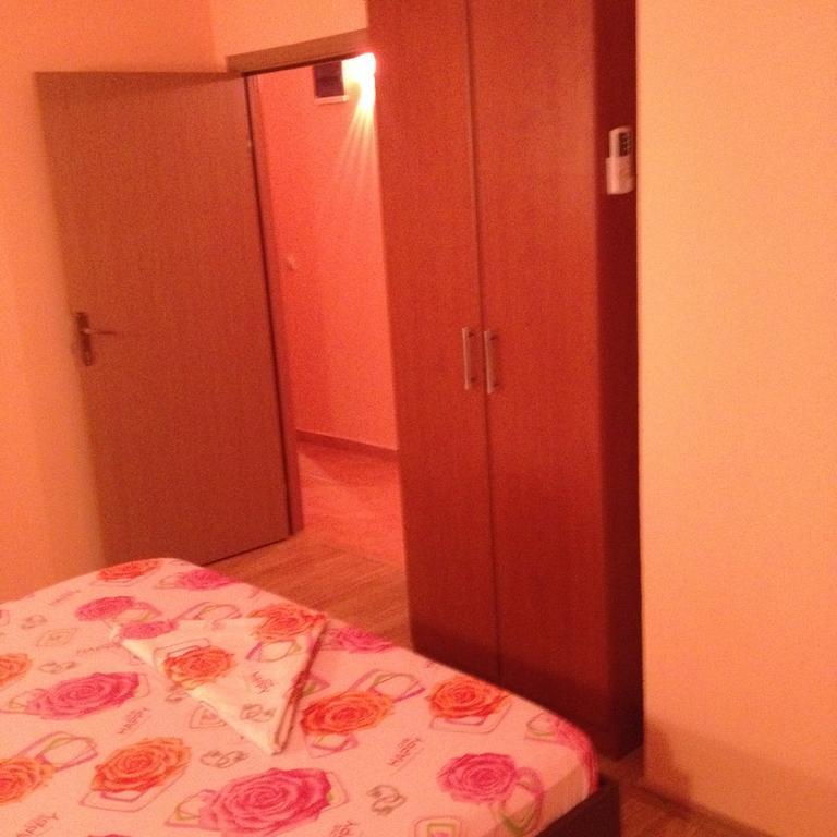 Grandino Rooms & Apartments Ulcinj Room photo