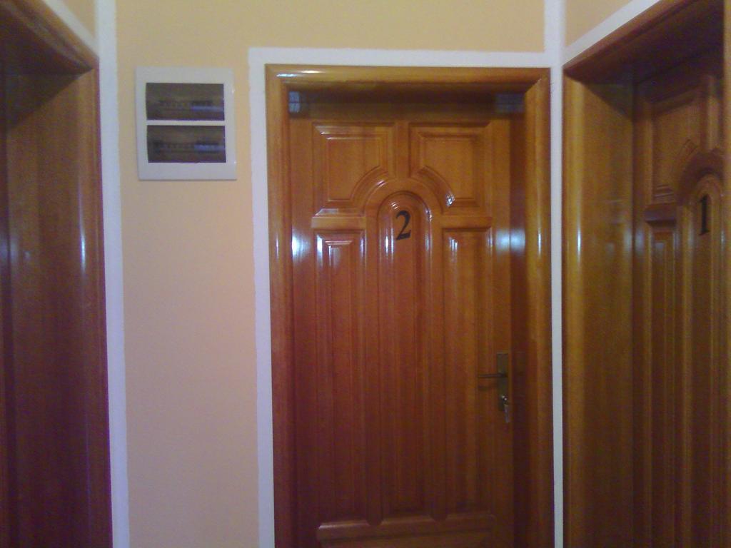 Grandino Rooms & Apartments Ulcinj Exterior photo